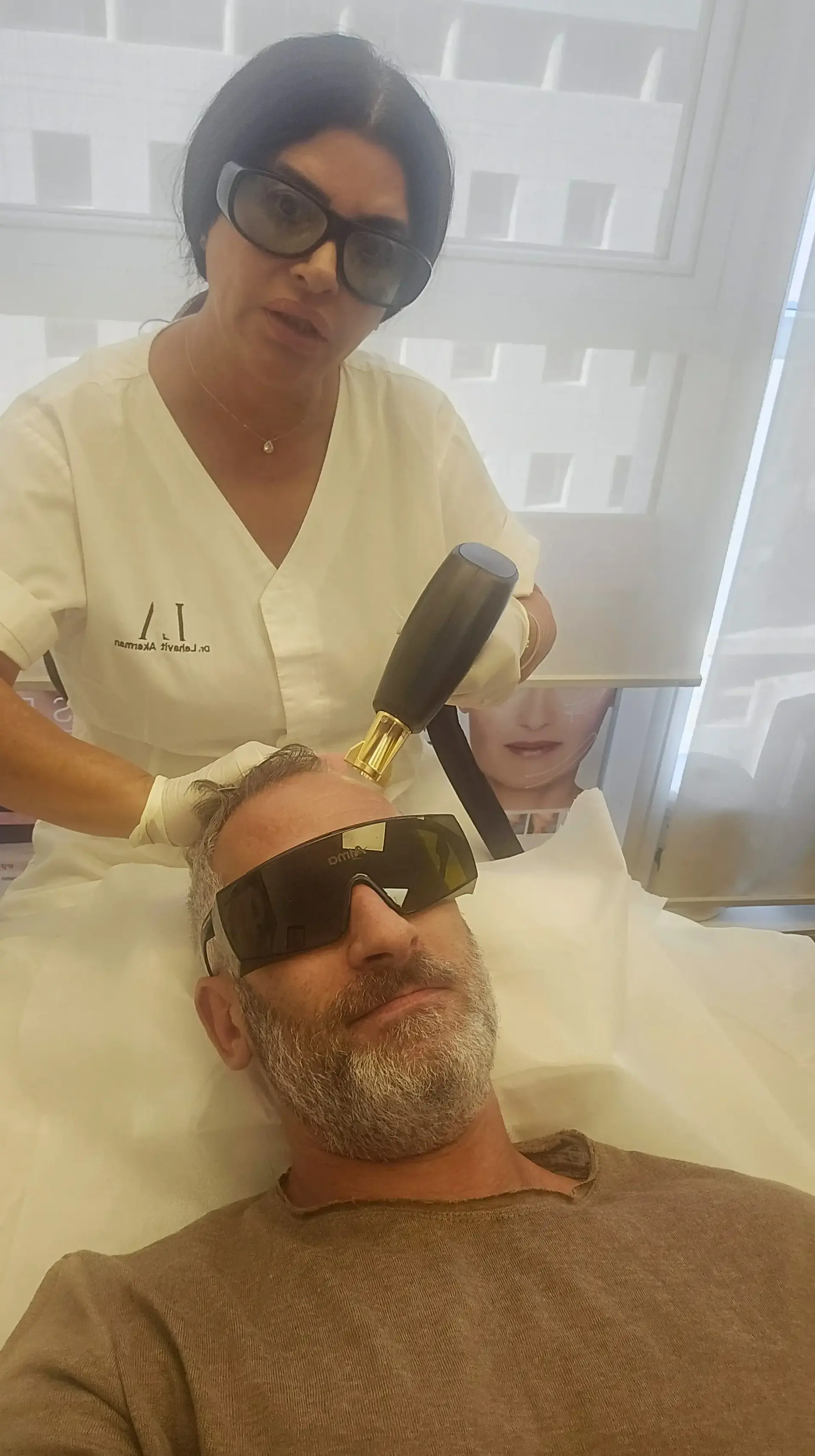 מכשיר לייזר FoLix מכשיר לייזר FoLix