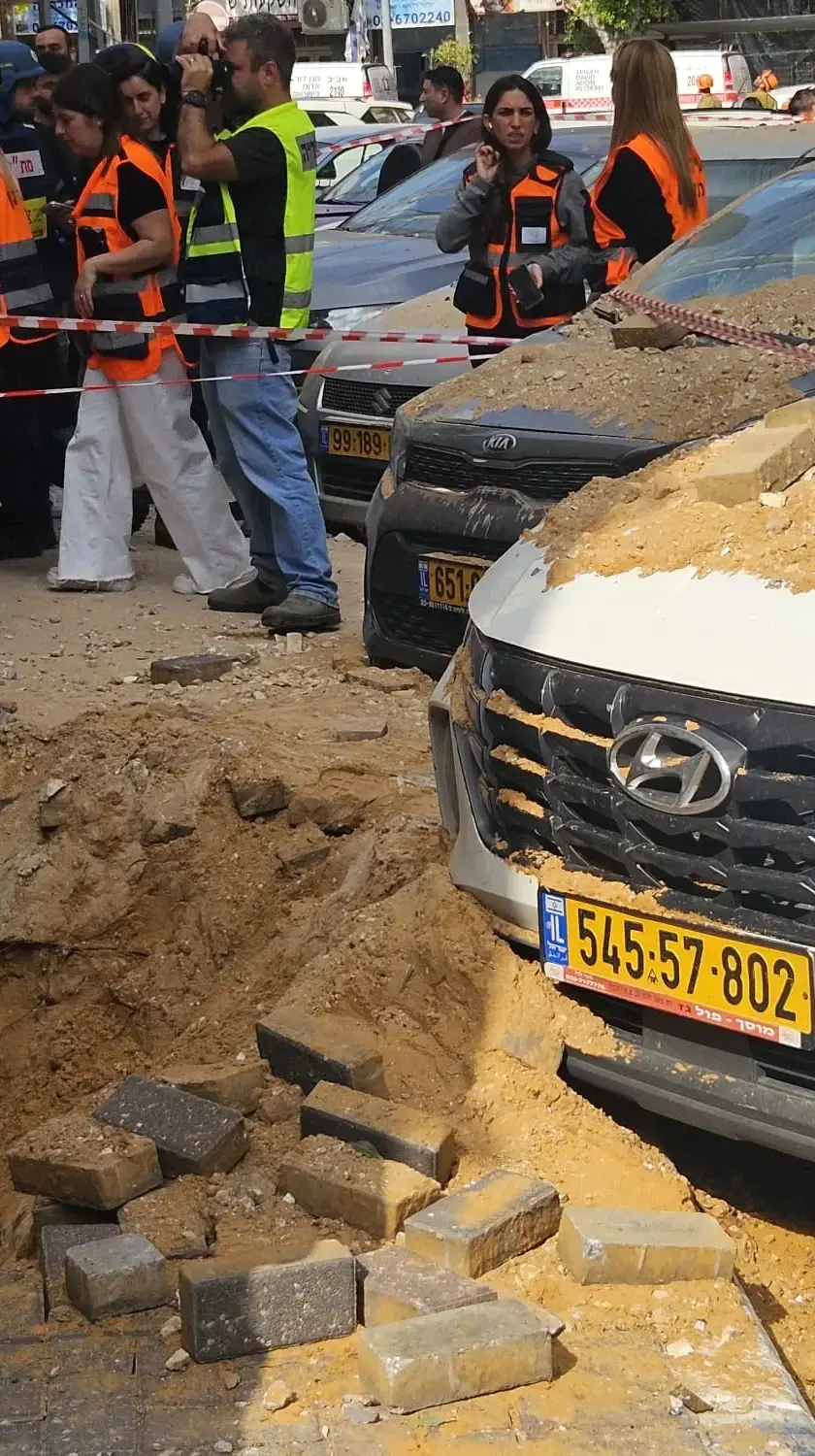 זירת נפילת רסיסים, רמת גן, 15 במרץ 2026 זירת נפילת רסיסים, רמת גן, 15 במרץ 2026