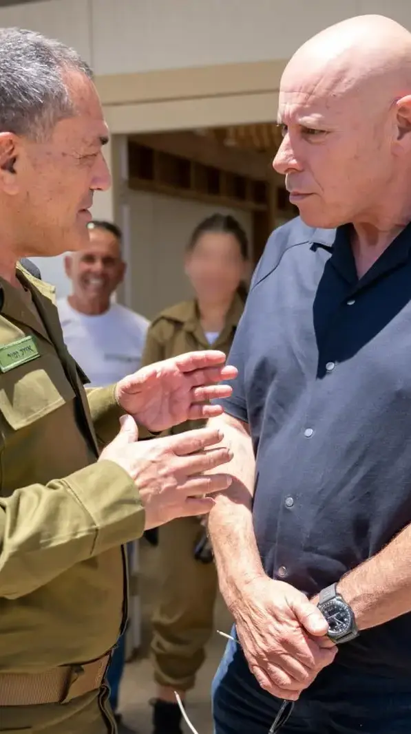 הרמטכ”ל אייל זמיר בהערכת מצב עם ראשי הרשויות ופורום מטכ”ל בפיקוד הצפון, 4 ביוני 2026 הרמטכ”ל אייל זמיר בהערכת מצב עם ראשי הרשויות ופורום מטכ”ל בפיקוד הצפון, 4 ביוני 2026