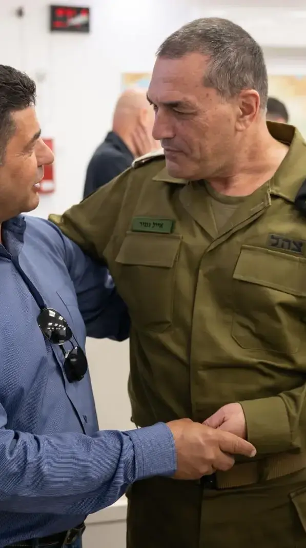 הרמטכ”ל אייל זמיר בהערכת מצב עם ראשי הרשויות ופורום מטכ”ל בפיקוד הצפון, 4 ביוני 2026 הרמטכ”ל אייל זמיר בהערכת מצב עם ראשי הרשויות ופורום מטכ”ל בפיקוד הצפון, 4 ביוני 2026