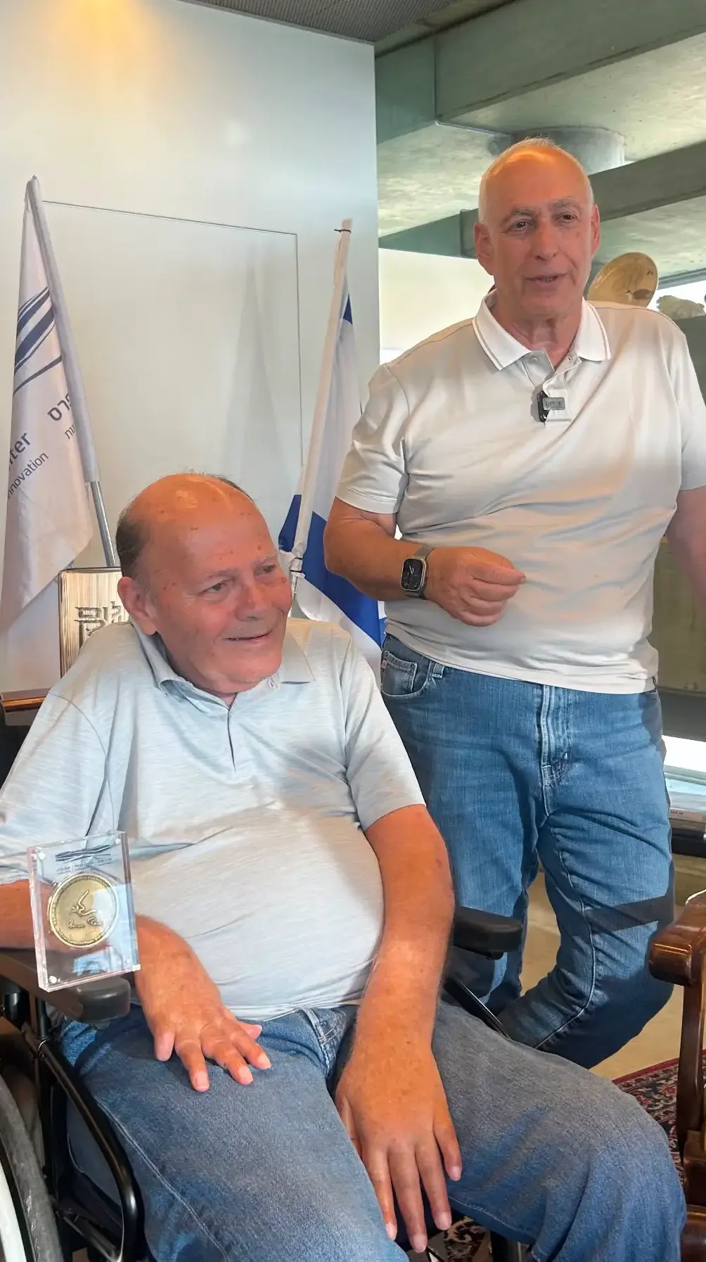 סורין הרשקו עם יו"ר מרכז פרס לשלום ולחדשנות חמי פרס סורין הרשקו עם יו"ר מרכז פרס לשלום ולחדשנות חמי פרס