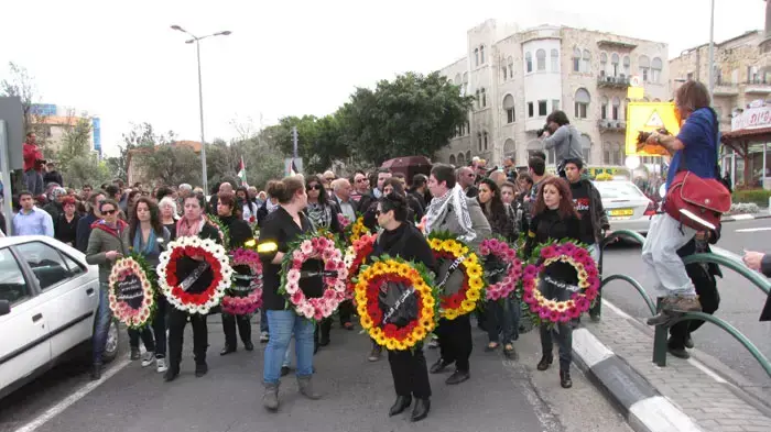 הלווית השחקן והבמאי, ג'וליאנו מר בקיבוץ רמות מנשה, אפריל 2011 הלווית השחקן והבמאי, ג'וליאנו מר בקיבוץ רמות מנשה, אפריל 2011