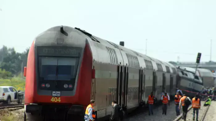התנגשות בין רכבות סמוך לתחנת הרכבת בנתניה, אפריל 2011