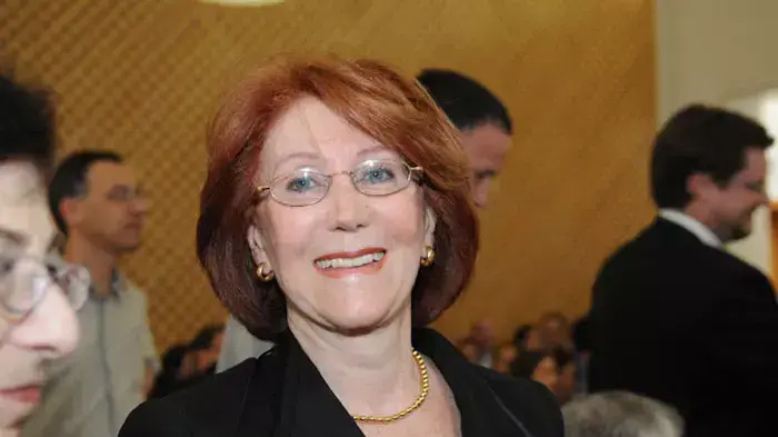נשיאת בית המשפט המחוזי בירושלים מוסיה ארד בטקס הפרידה של השופטת איילה פרוקצ'יה, אפריל 2011 נשיאת בית המשפט המחוזי בירושלים מוסיה ארד בטקס הפרידה של השופטת איילה פרוקצ'יה, אפריל 2011