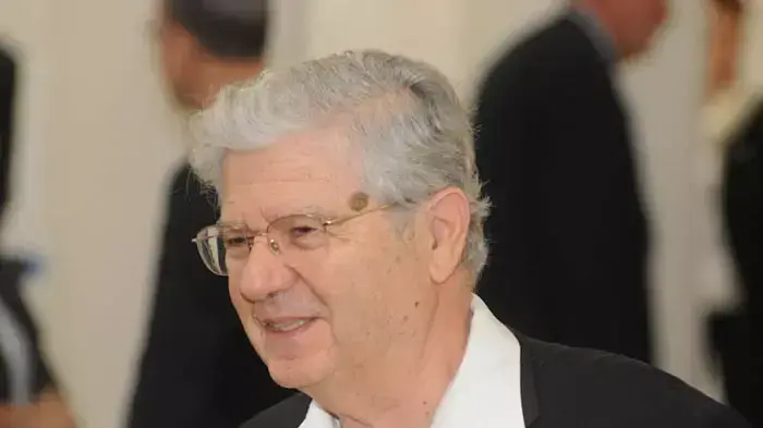 נשיא בית המשפט העליון אהרון ברק בטקס הפרידה של השופטת איילה פרוקצ'יה, אפריל 2011 נשיא בית המשפט העליון אהרון ברק בטקס הפרידה של השופטת איילה פרוקצ'יה, אפריל 2011