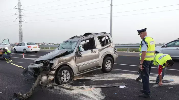 תאונת דרכים קטלנית סמוך למחלף שפירים בכביש 1, 16 באפריל 2011 תאונת דרכים קטלנית סמוך למחלף שפירים בכביש 1, 16 באפריל 2011