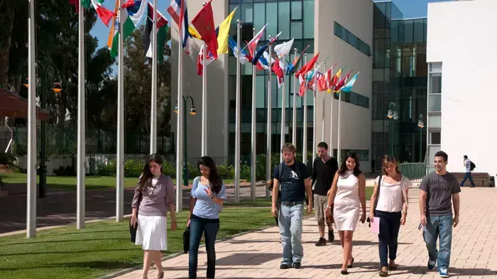 כתבת תדמית, המרכז הבינתחומי הרצליה כתבת תדמית, המרכז הבינתחומי הרצליה