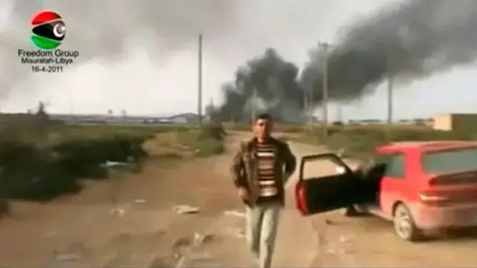 צילומי חובבים של הפצצת העיר מיסרתה, לוב, 15 באפריל 2011 צילומי חובבים של הפצצת העיר מיסרתה, לוב, 15 באפריל 2011