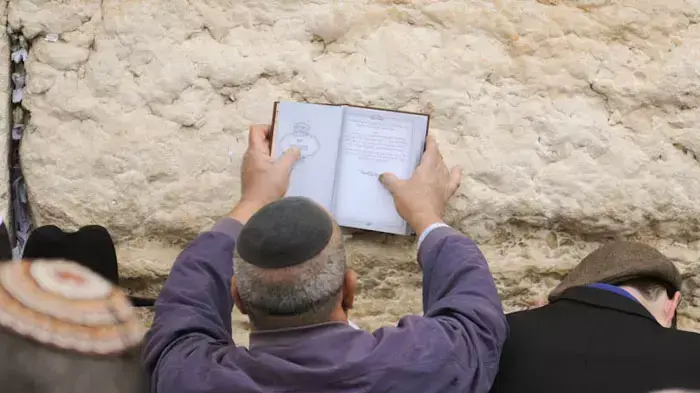ברכת הכהנים בחול המועד פסח בכותל המערבי בירושלים, אפריל 2011
