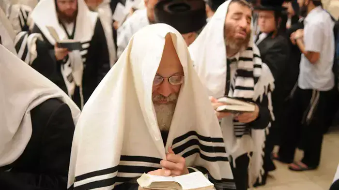 ברכת הכהנים בחול המועד פסח בכותל המערבי בירושלים, אפריל 2011