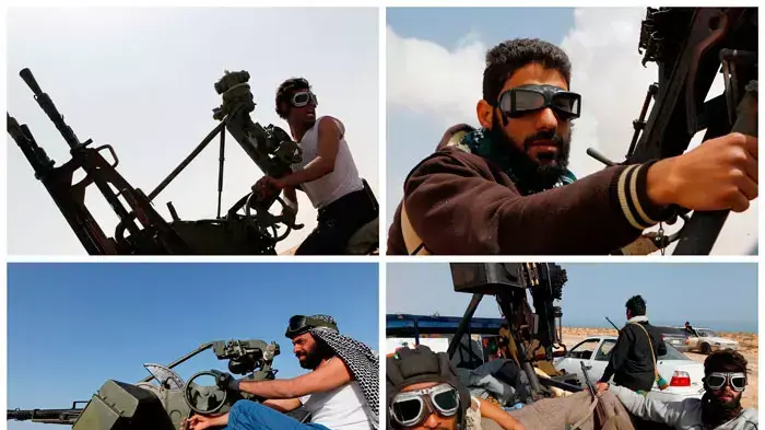 כוחות מורדים באזור העיר אג'דבייה, מזרח לוב, 27 במרץ 2 באפריל 2011 כוחות מורדים באזור העיר אג'דבייה, מזרח לוב, 27 במרץ 2 באפריל 2011