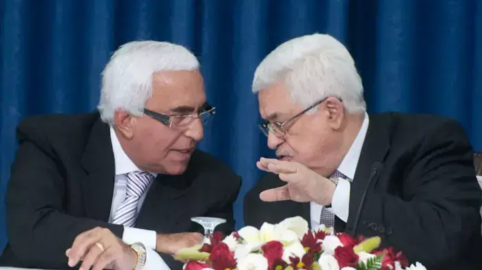 אבו מאזן נפגש עם בכירי "ישראל יוזמת" בראמללה, אפריל 2011 אבו מאזן נפגש עם בכירי "ישראל יוזמת" בראמללה, אפריל 2011