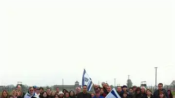 משלחת משרד המשפטים במצעד החיים במחנה ההשמדה אושוויץ, אפריל 2011