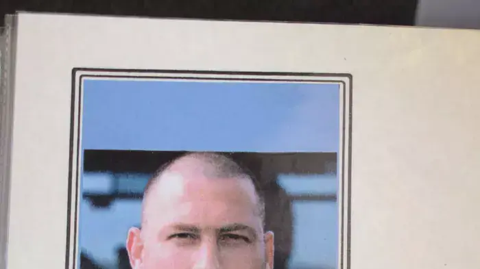 יוסי קורקין תלמיד בית הספר על שם בן גוריון בעמק חפר שנפל באסון השייטת בשנת 1997 יוסי קורקין תלמיד בית הספר על שם בן גוריון בעמק חפר שנפל באסון השייטת בשנת 1997