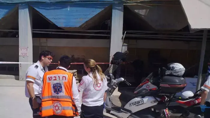 פועל שנמחץ למוות במפעל סולל בונה בבני ברק, מאי 2011