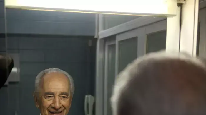 שמעון פרס