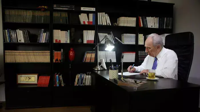 שמעון פרס