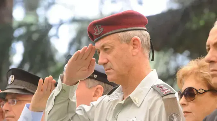 הרמטכ"ל בני גנץ, בטקס האזכרה הממלכתי לחללי פעולות האיבה בהר הרצל, אפריל 2011