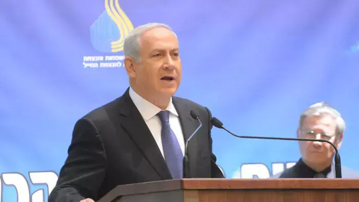 ראש הממשלה, בנימין נתניהו, בטקס האזכרה הממלכתי לחללי פעולות האיבה בהר הרצל, אפריל 2011