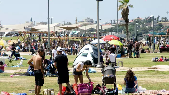 יום העצמאות חוף הים תל אביב יום העצמאות חוף הים תל אביב