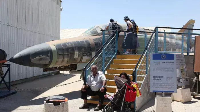 יום העצמאות  מוזיאון חיל האוויר  חצרים