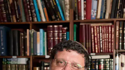 הרב רפי פוירשטיין, מראשי ארגון הרבנים צוהר ורב קהילת בית הכנסת הדתי לאומי, מאי 2011