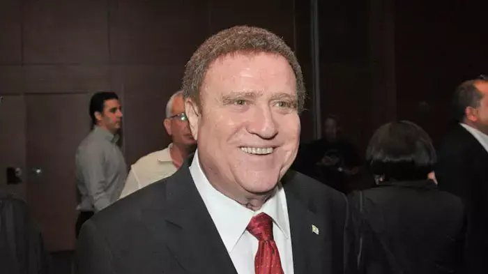 יהורם גאון יהורם גאון