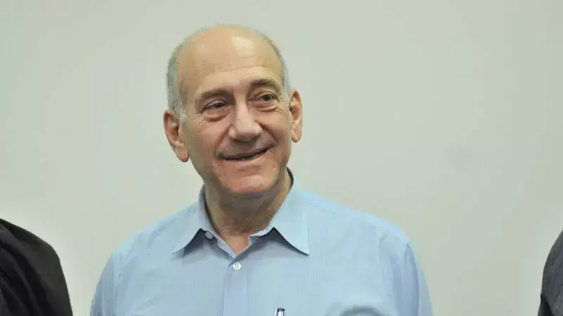 ראש הממשלה לשעבר אהוד אולמרט בעדותו בבית המשפט המחוזי בירושלים, מאי 2011 ראש הממשלה לשעבר אהוד אולמרט בעדותו בבית המשפט המחוזי בירושלים, מאי 2011