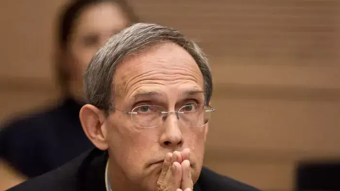 חבר הכנסת נחמן שי בדיון מיוחד בעקבות הדיווחים על סחר של חברות ישראליות עם איראן, מאי 2011 חבר הכנסת נחמן שי בדיון מיוחד בעקבות הדיווחים על סחר של חברות ישראליות עם איראן, מאי 2011