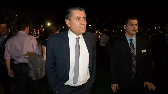 חיים סבן בחתונתו של אלעד תשובה בנו של איש העסקים יצחק תשובה, מאי 2011 חיים סבן בחתונתו של אלעד תשובה בנו של איש העסקים יצחק תשובה, מאי 2011