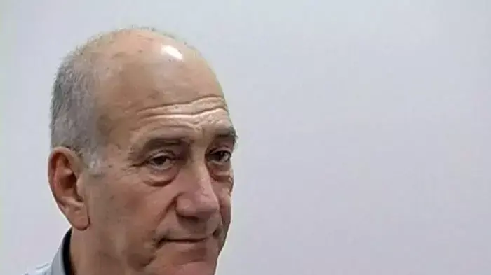 אולמרט מאשים: "קיבלו החלטה לסיים את תפקידי"