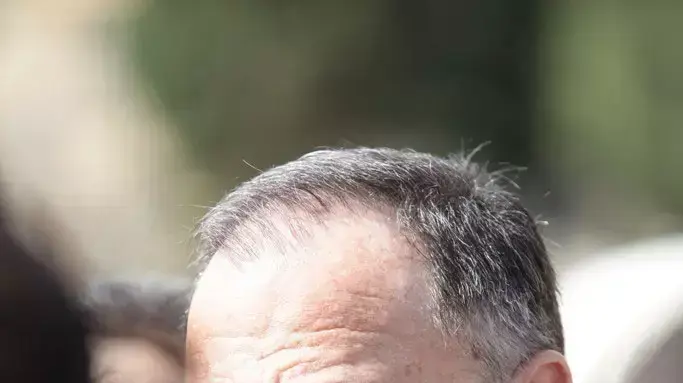 דני גילרמן בהלוויתו של איש העסקים סמי עופר, מאי 2011 דני גילרמן בהלוויתו של איש העסקים סמי עופר, מאי 2011