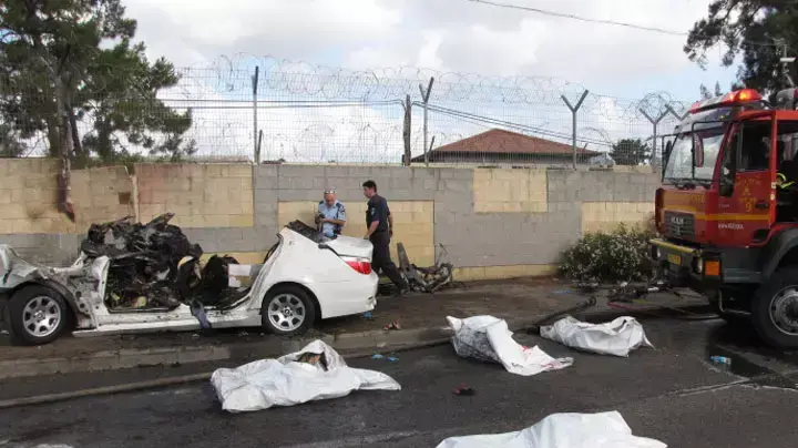 ארבעה הרוגים בתאונת דרכים בבית הספר הטכני בחיפה ארבעה הרוגים בתאונת דרכים בבית הספר הטכני בחיפה