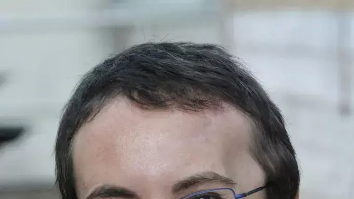 חברת הקונגרס גבריאל גיפורדס, שלושה חודשים אחרי שנורתה בראשה, בית חולים בעיר יוסטון, 17 במאי 2011