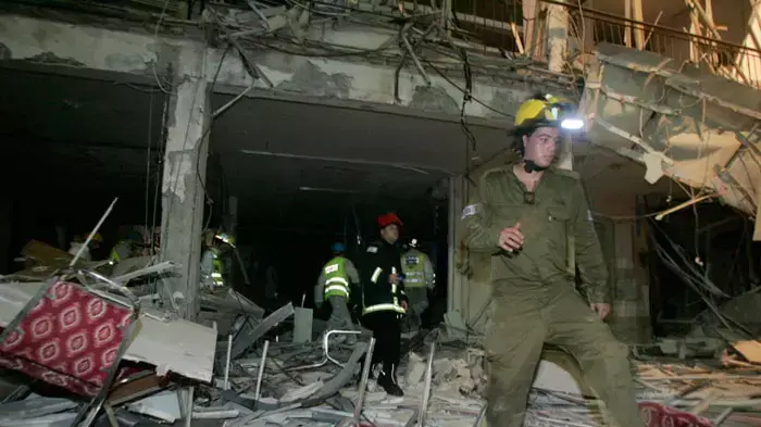 פיצוץ בנתניה כנראה כתוצאה מפיצוץ בלון גז גרם למותם של ארבעה בני אדם ונזק כבד לבניין, יוני 2011