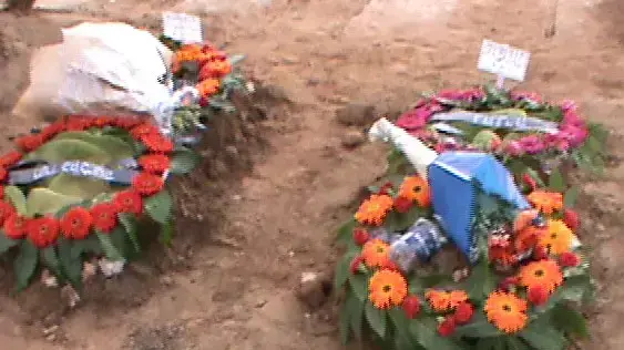 ההרוגות בפיצוץ בלון הגז בנתניה הובאו למנוחות יוני 2011