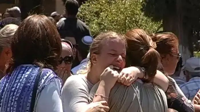 מאות השתתפו בהלוויית ההרוגה בפיצוץ הגז
