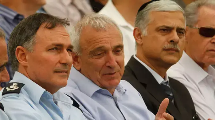 טקס השקת השיטור העירוני בנוכחות המפכ"ל יוחנן דנינו והשר לביטחון פנים יצחק אהרונוביץ', יוני 2011 טקס השקת השיטור העירוני בנוכחות המפכ"ל יוחנן דנינו והשר לביטחון פנים יצחק אהרונוביץ', יוני 2011