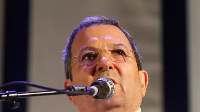 שר הביטחון אהוד ברק בכנס הוקרה למתנדבי שנת שירות, יוני 2011