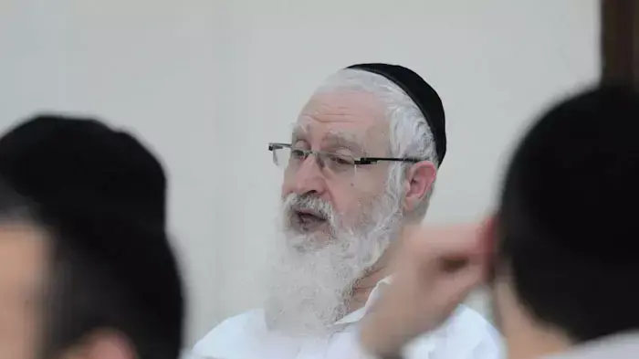 שיעור של הרב יעקוב יוסף בירושלים, יוני 2011
