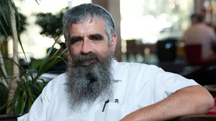 הרב יובל שרלו, ראש ישיבת ההסדר בפתח תקווה ופעיל ציבורי בולט בזרם הדתי לאומי, יוני 2011 הרב יובל שרלו, ראש ישיבת ההסדר בפתח תקווה ופעיל ציבורי בולט בזרם הדתי לאומי, יוני 2011