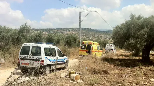 גופת נער נמצאה בשולי הכביש בכפר עראבה, יוני 2011 גופת נער נמצאה בשולי הכביש בכפר עראבה, יוני 2011