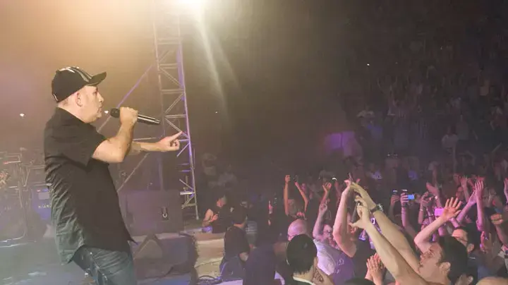 אתניקס בהופעה אתניקס בהופעה