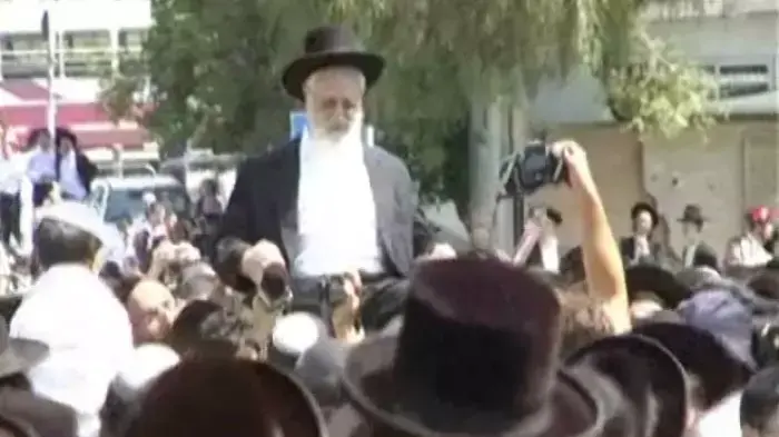 הרב יעקב יוסף מיכאל בן ארי הסתה ספר מעצר עימותים שוטרים חרדים