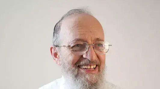 נתן קמנצקי, בנו של אחד מגדולי הרבנים החרדיים באמריקה, הרב יעקב קמנצקי ומחבר הספר התהוותו של גדול, יולי 2011