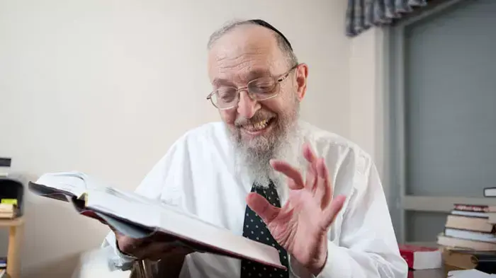 נתן קמנצקי, בנו של אחד מגדולי הרבנים החרדיים באמריקה, הרב יעקב קמנצקי ומחבר הספר התהוותו של גדול, יולי 2011 נתן קמנצקי, בנו של אחד מגדולי הרבנים החרדיים באמריקה, הרב יעקב קמנצקי ומחבר הספר התהוותו של גדול, יולי 2011