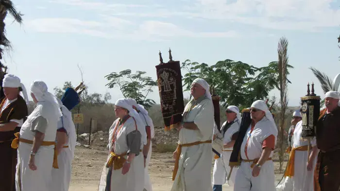 אתר הטבילה הנוצרי קאסר אל יהוד נפתח בצד הישראלי, יולי 2011 אתר הטבילה הנוצרי קאסר אל יהוד נפתח בצד הישראלי, יולי 2011