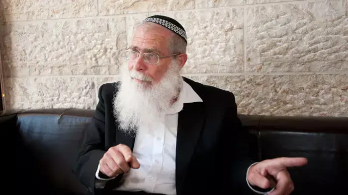 אליקים לבנון , רב היישוב אלון מורה, ראש ישיבת ברכת יוסף ביישוב, חבר הנהלת מועצת יש"ע המתחדשת, חבר ועד רבני יש"ע ורב אזורי של השומרון, יולי 2011 אליקים לבנון , רב היישוב אלון מורה, ראש ישיבת ברכת יוסף ביישוב, חבר הנהלת מועצת יש"ע המתחדשת, חבר ועד רבני יש"ע ורב אזורי של השומרון, יולי 2011