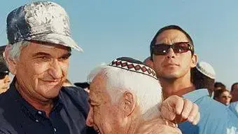 אריק שרון יאנוש בן גל וגלעד שרון