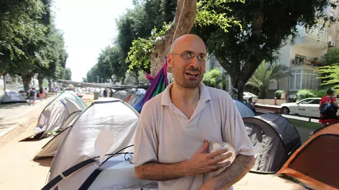 שובת רעב במאהל מחאת הדיור בתל אביב שובת רעב במאהל מחאת הדיור בתל אביב